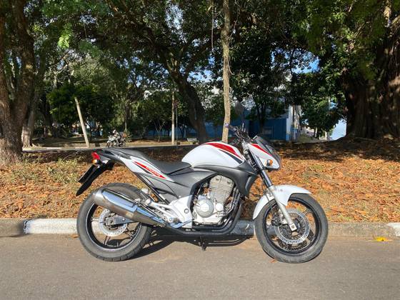 HONDA CB 300R HONDA CB 300R